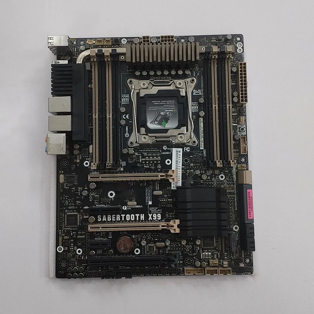 Placa base X99 LGA 2011-3 V3 DDR4 SABERTOOTH X99