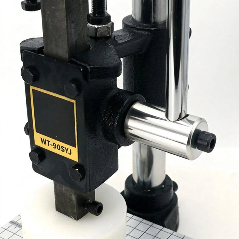 Manual stamping machine, convenient stamping 3