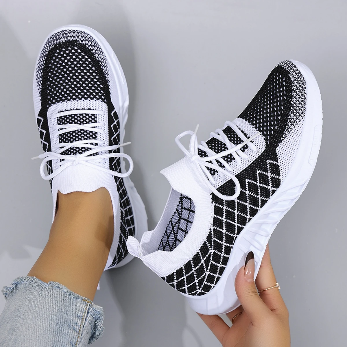 Spring and Autumn New Women\'s Casual Lace up Sports Shoes Comfortable, Breathable, Lightweight, Wear Resistant Sports and Leisur