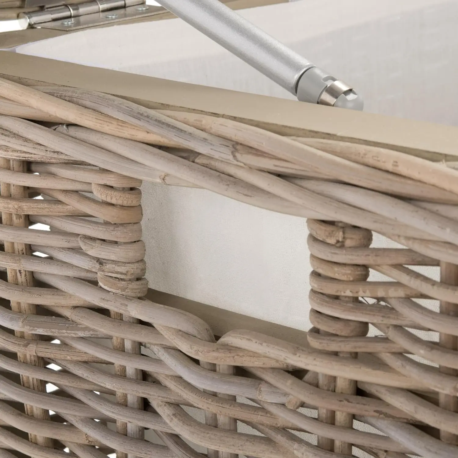 Home Collection – Natural Wicker Storage Bench, Rustic Rattan Bench with Hinged Lid for Bedroom or Entryway,, Customized