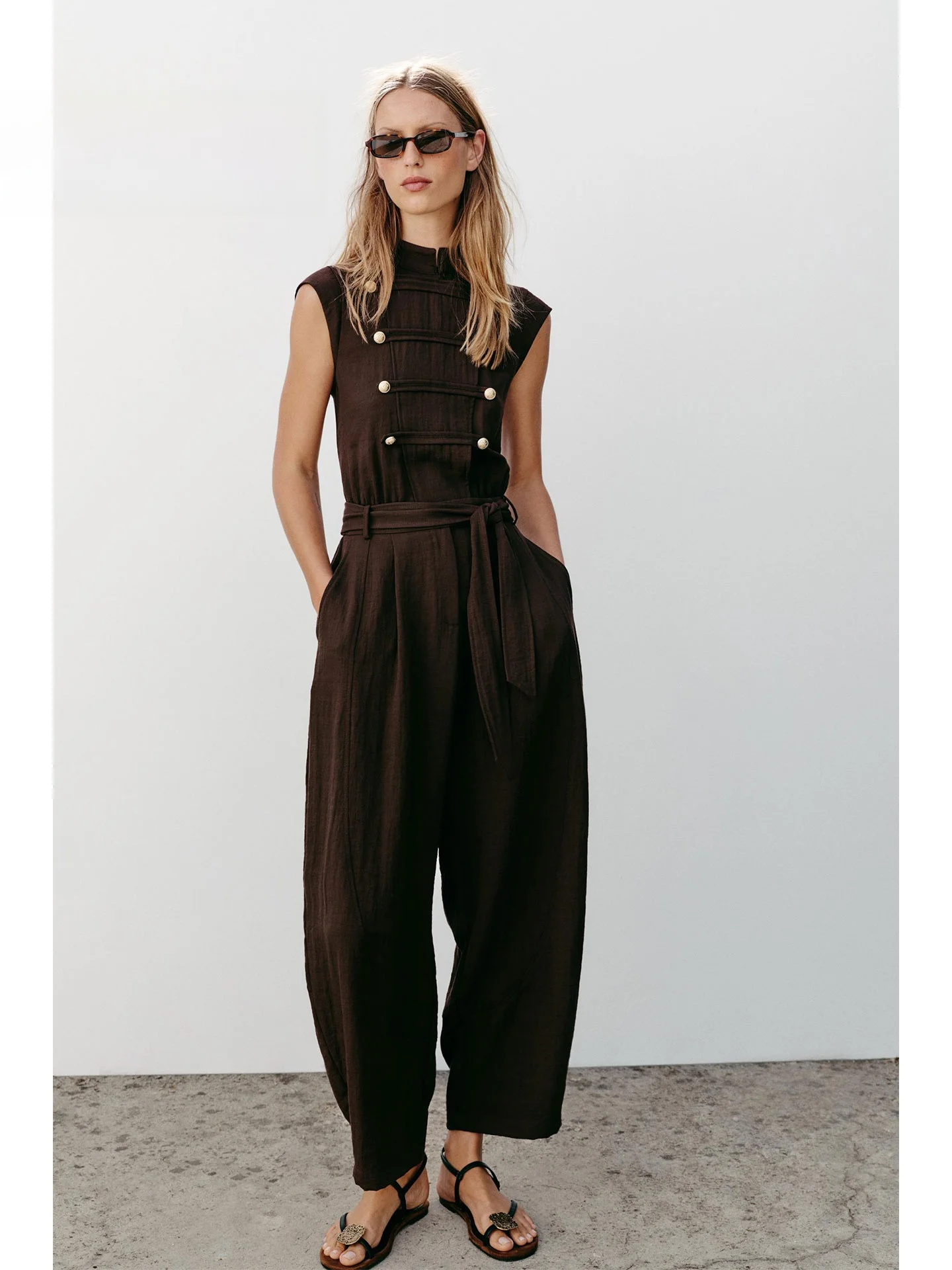 

2026 Summer New Style Harlan One-Piece Suit Waist-Cinching Sleeveless Stand Collar Metal Button Mermaid Long Pants High Waist