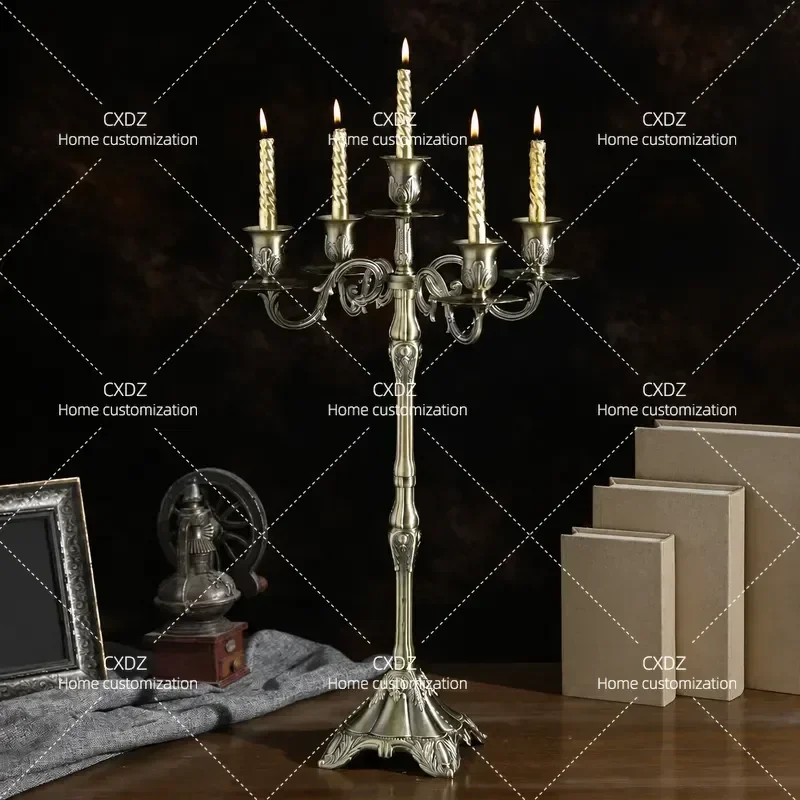 ZH Bronze Retro Metal Five Head Candelabra Centerpiece for Hotel Wedding Table Decoration Western Dining Room Ornament