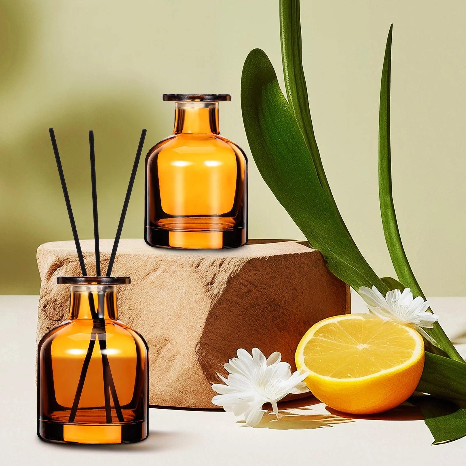 

2Pcs Durable Glass Reed Diffuser Bottle Elegant Aroma Essential Oil Holder Portable Home Office Car Decor Essential Oils Bottle