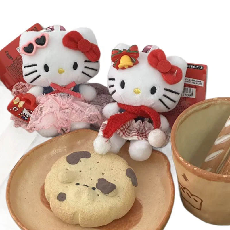 Breloczek pluszowy Sanrio Hello Kitty w spódniczce w kratę, zawieszka do plecaka, miękka zabawka, akcesorium dla dziewczynek, prezent.