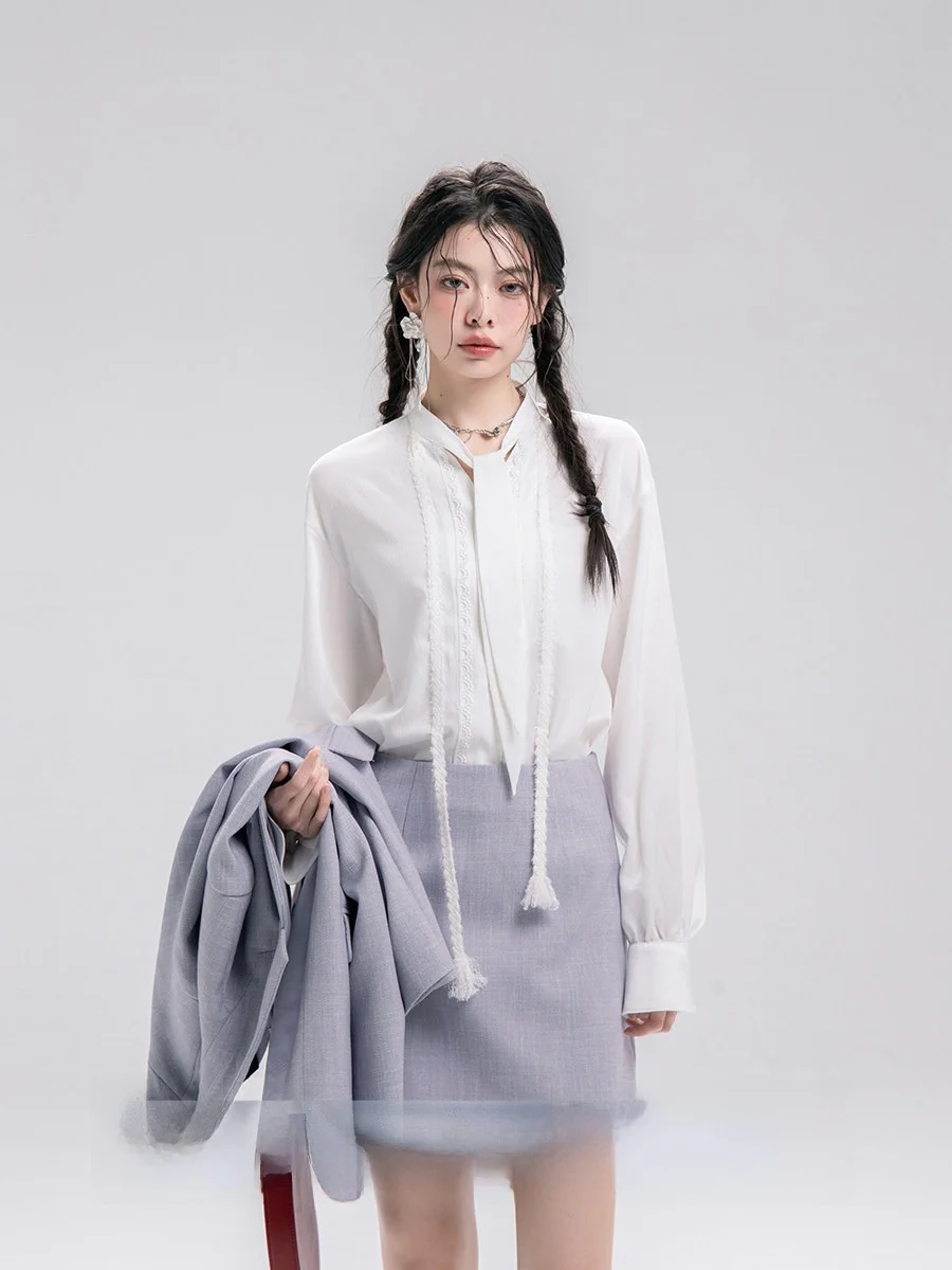 

COTRE White Noise Cool Sensation Heavy Work Weaving Belt Rabbit Ear Collar Shirt Original Design Loose Fit Long Sleeve Women'...