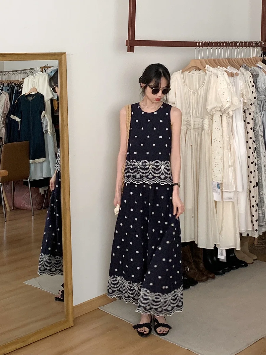 

Корейский комплект BRIVIN: юбка с тяжелой цветочной вышивкой и топ с высокой талией, летний повседневный наряд из двух предметов, новинка