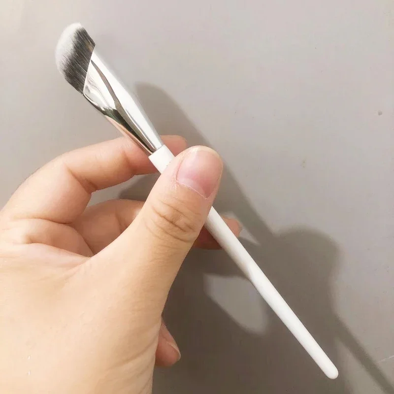 Brocha correctora debajo de los ojos para maquillaje, Corrector de crema, brocha para mezclar, maquillaje líquido, contorno de nariz, brocha para base, brocha de maquillaje