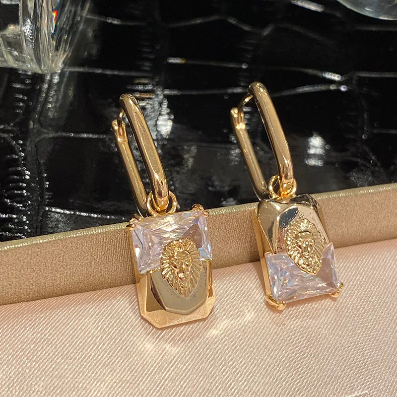 New zircon fashion temperament light luxury exquisite earrings