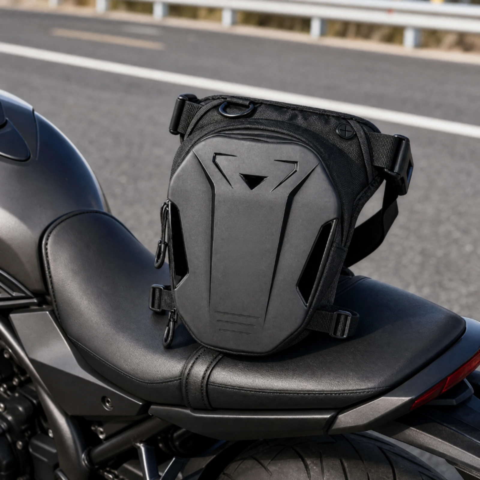 PU Motorcycle Motorcyclist Bag Structured Expandable Thigh Pouch for Commuters, Everyday Hands-Unrestricted Use, Outdoor Travel