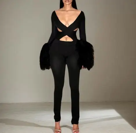 

2025 Autumn New Fashion Trend Personalized Deep V-Neck Cross Design Hollow Out Exposed Navel Hairy Cuff Design Tight Jumpsuit