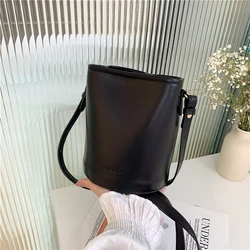 Fashion Casual Bucket Shoulder Bag Women High Quality Crossbody Bag Designer Versatile Small Handbags Trend Luxury Designer New