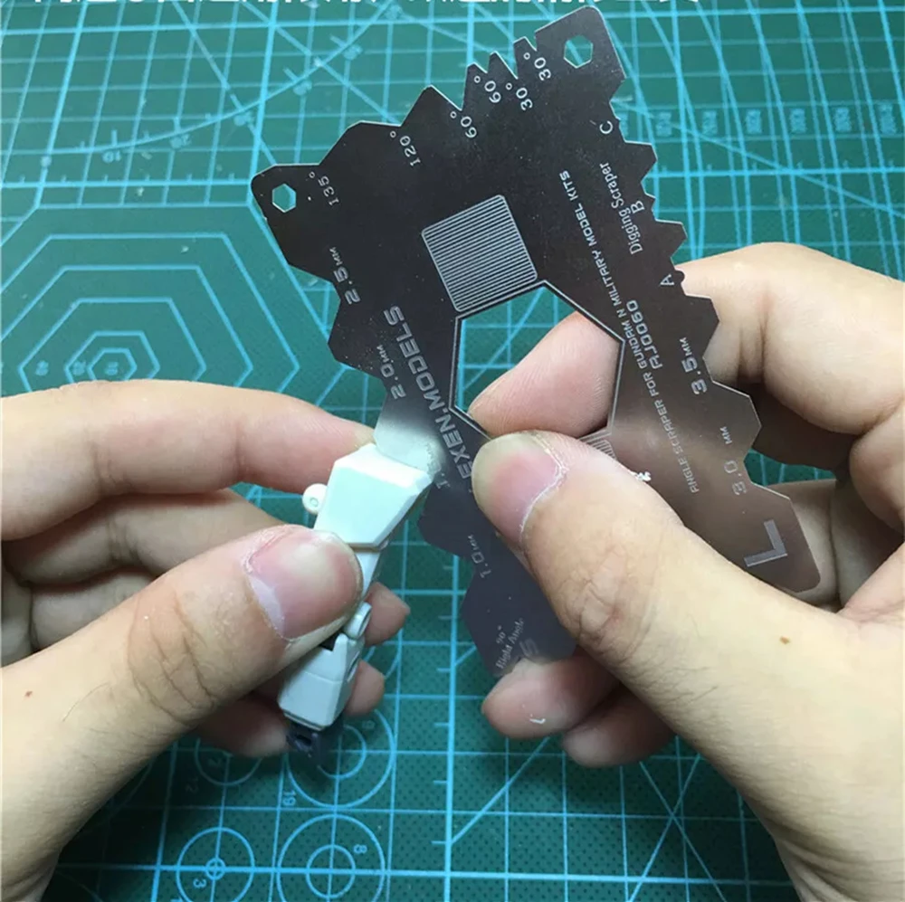 DIY C-angle Scraper Plate Tool for Armor Assembly Model Hobby Kits Surface Scraper Edge Repair Sanding Curved Corner Trim Boards