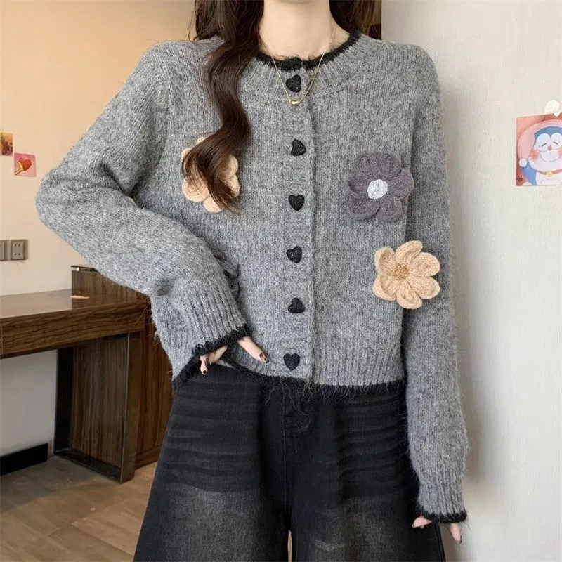 

French Tone 3D Floral Round Neck Short Knit Cardigan Women 2025 New Autumn Winter Petite Relaxed Button Trendy