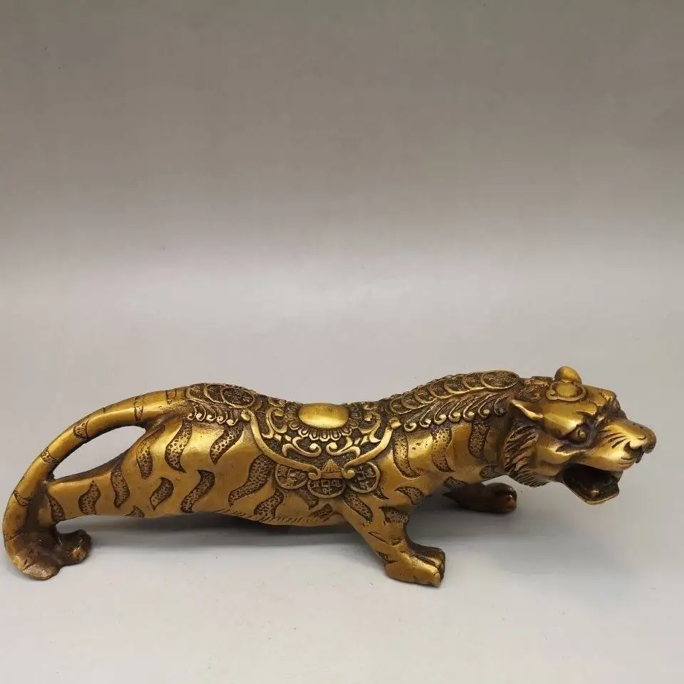 Vintage Retro Brass Tiger Figurine Exquisite Elegant Ornament Regular Shape for Home Decor Craft