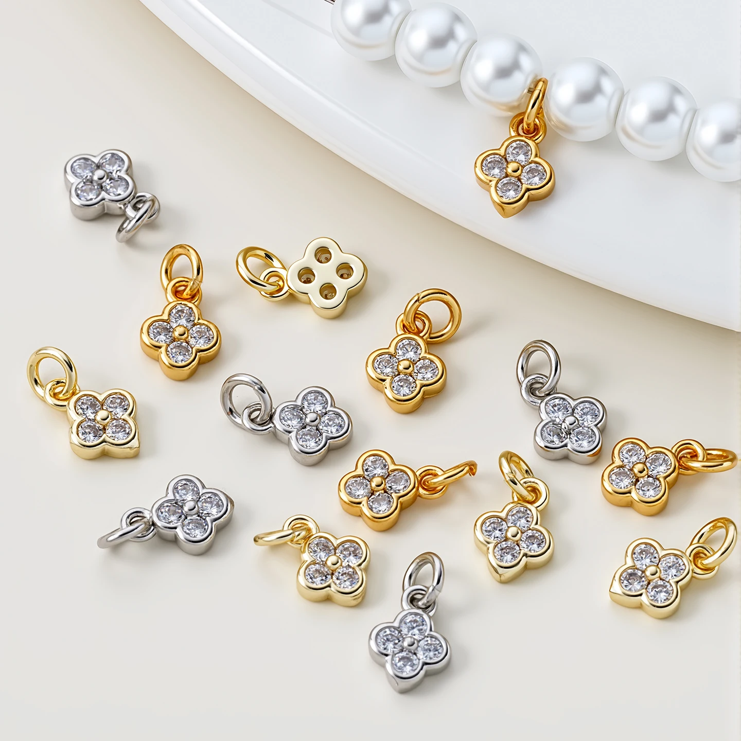 

5Pcs/Pack 6mm 14/18K Gold Color Plated Flower Pendants with Zircon for DIY Bracelet Necklace Jewelry Making Accessories