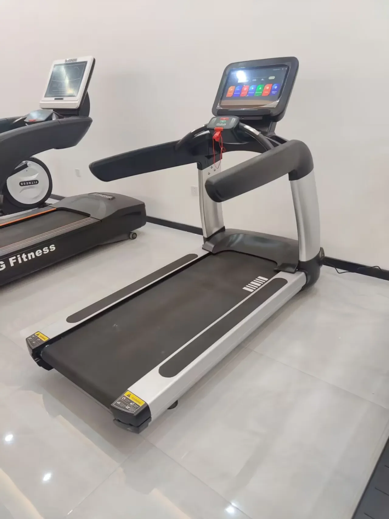 For YG-T017 YG Fitness AC motor Touch Screen commercial fitness treadmill machine for sale