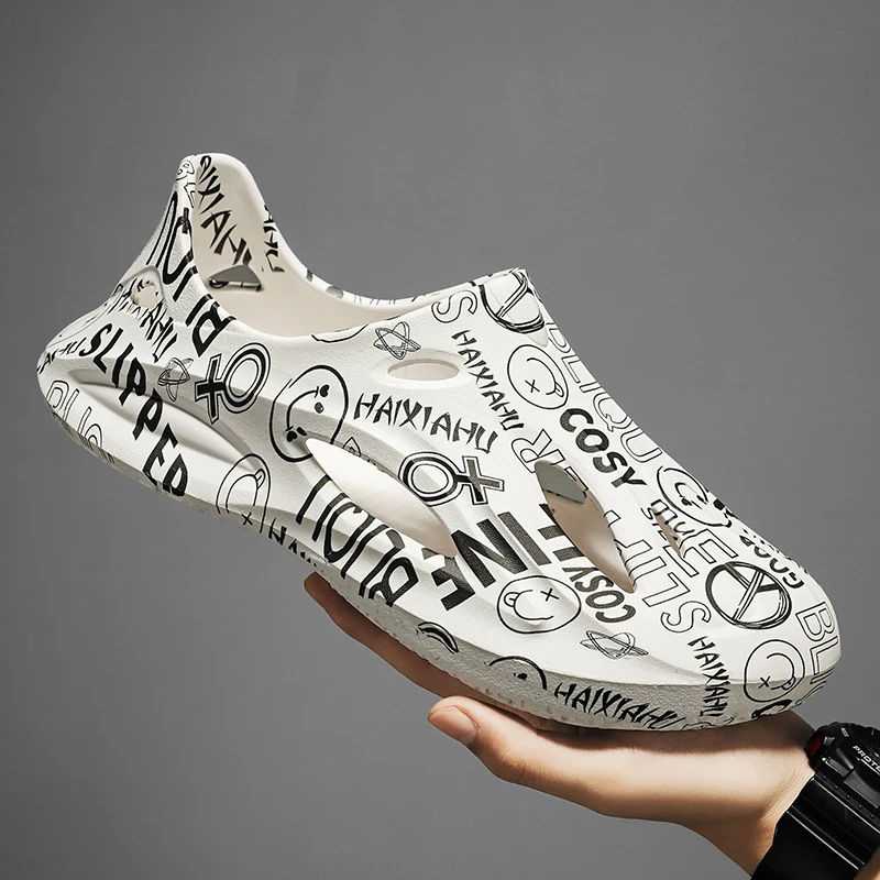 

Men's Summer Breathable Casual Beach Shoes Men's Sandals And Slippers Light Hole Shoes Men's Sandals