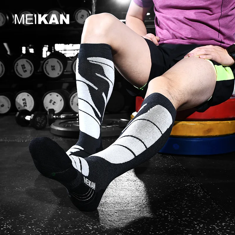 MEIKAN Wool Ski Socks Outdoor Climbing Hiking Warm Thickened Knee High Professional Sports Socks Fast Drying MKSP20202