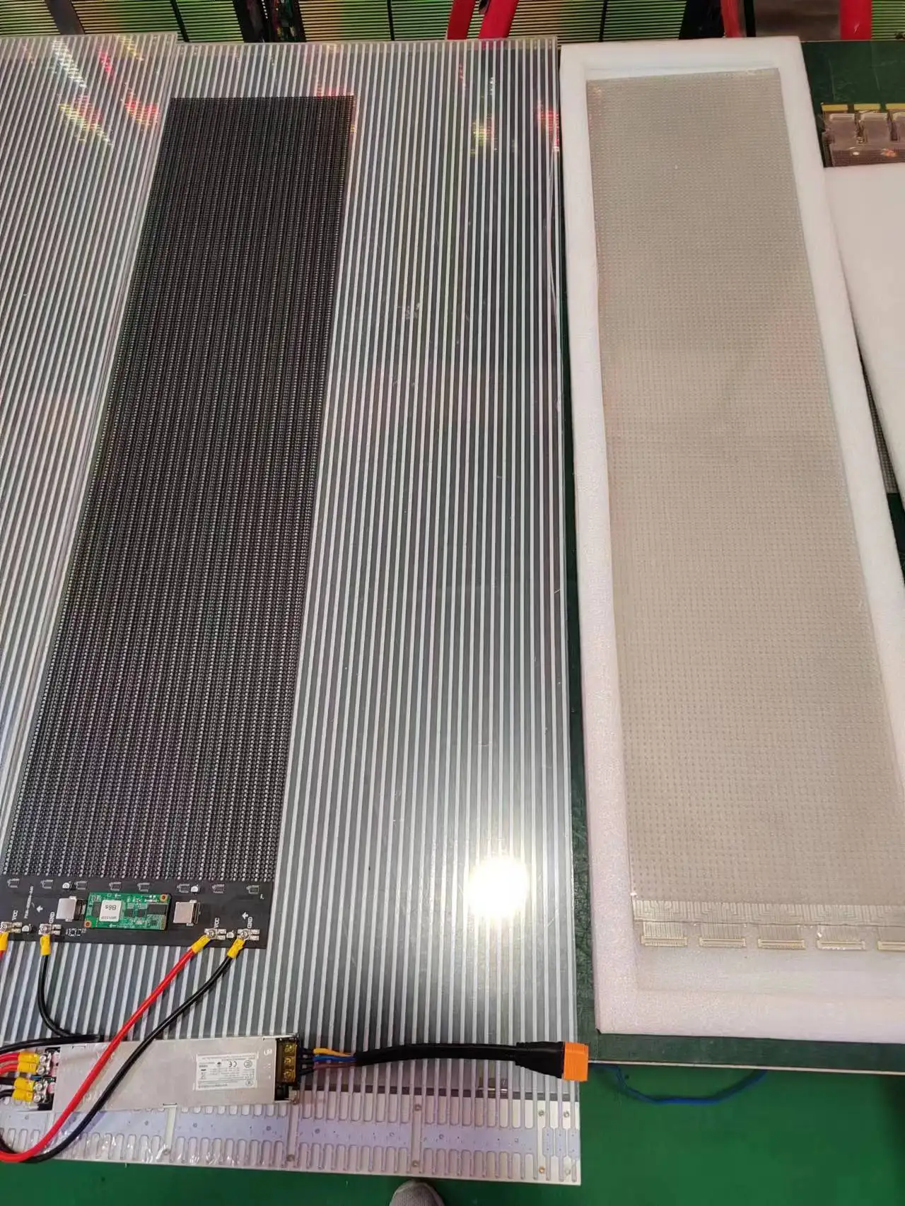 

Crystal Clear Transparent Wall Advertising Transparent Led Screen Film for Retail Stores