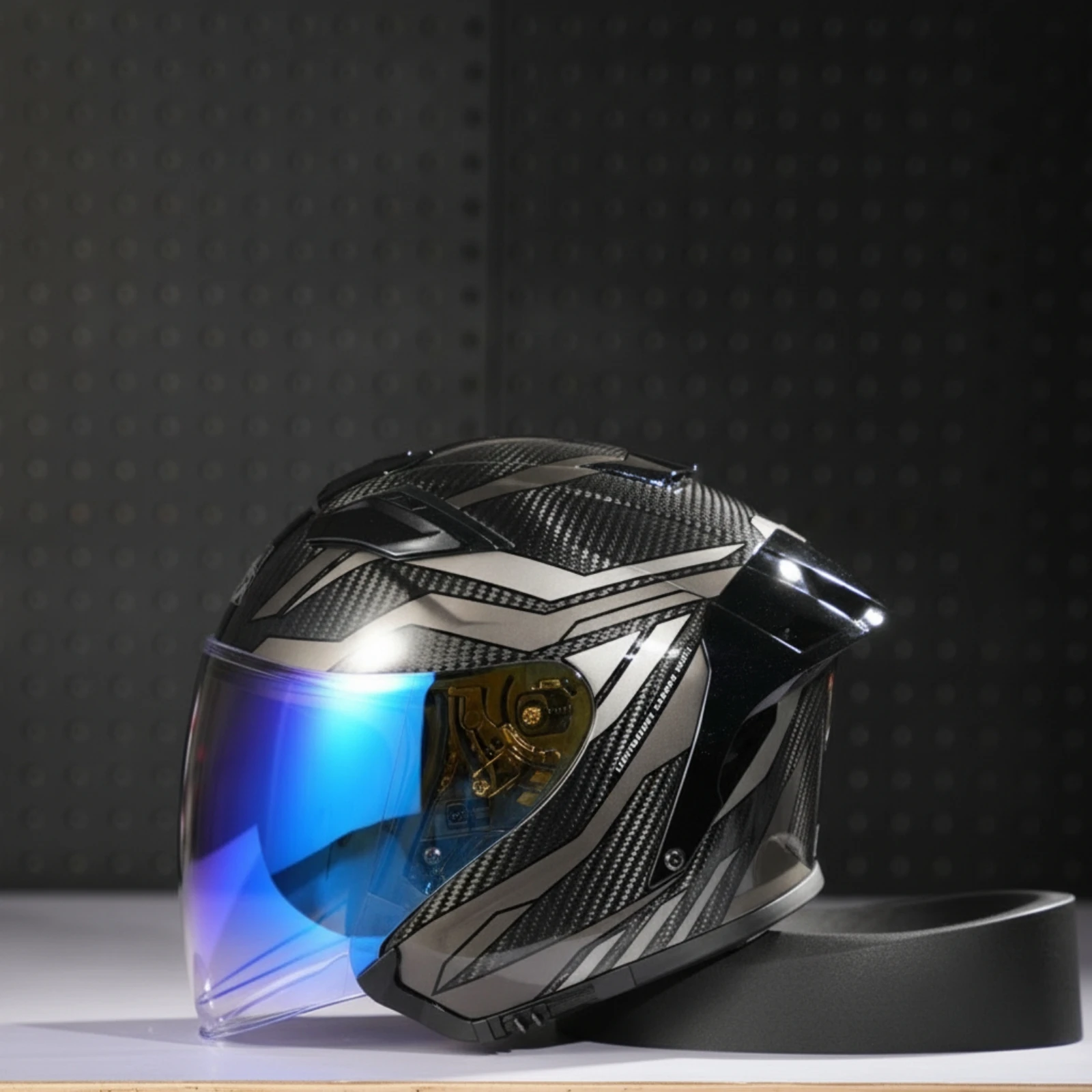 Casco con Doppia Visiera Aerod - Carbon Fiber Lightweight Motorcycle Helmet recensione e prezzo