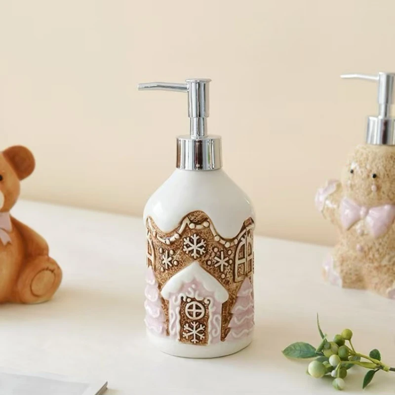 400ML Christmas Gingerbread Man Decoration Toiletries Bathroom Soap Dispenser Creative Bear Ceramic Lotion Bottle Storage Bottle