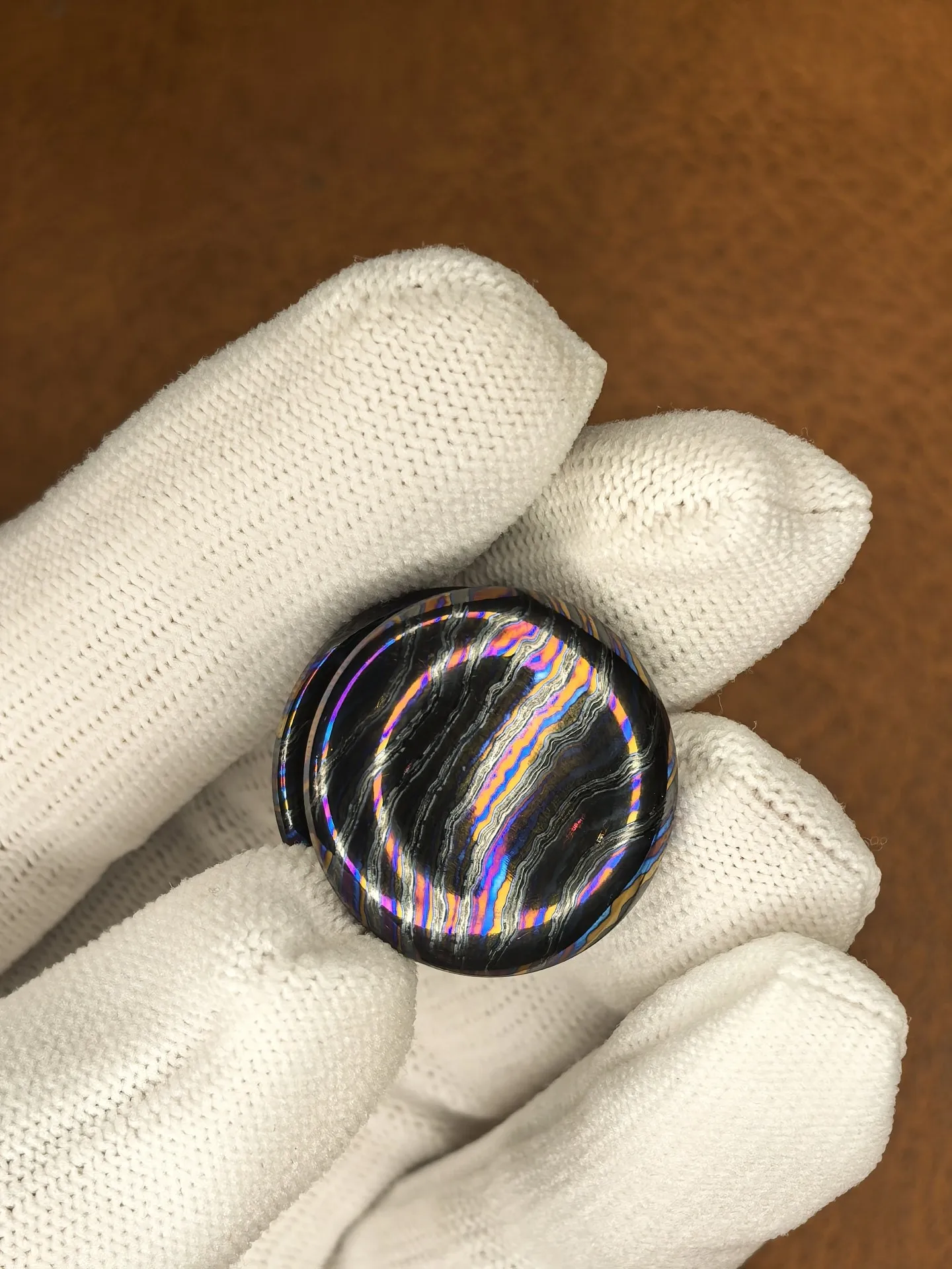 EDC fingertip gyro, zirconium horse, mushroom to lock, demon purple to lock
