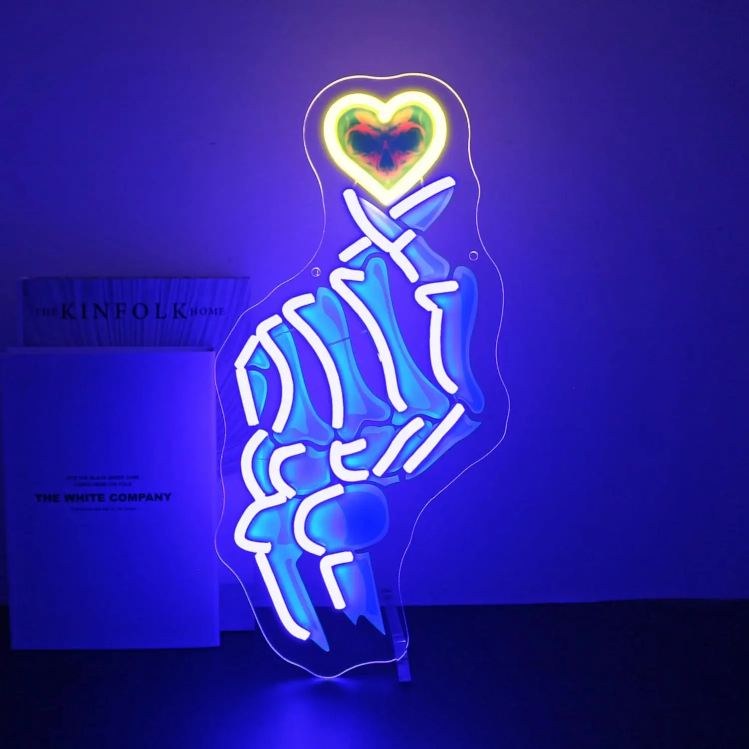 

Неоновая вывеска Love, настенный светильник, USB LED-лампа для бара, игровой комнаты, вечеринки, спальни, эстетичные украшения, персонализированный неоновый светильник, подарок