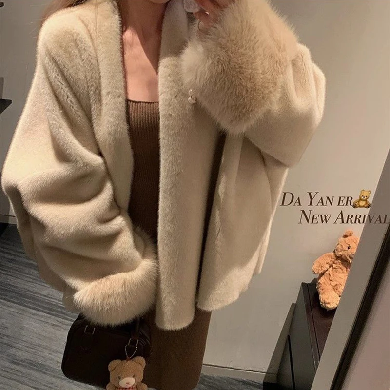 معاطف فرو المنك الصناعي للنساء موضة الشتاء أنيقة سميكة شعر فضفاضة سترة غير رسمية أنيقة صغيرة العطر كم طويل ملابس خارجية دافئة