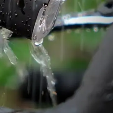 

Bike Headlight 400/600/800 Brightness IPX6 Waterproof Rating 6 Lighting Modes High Bright Medium Bright Slow-flashing SOS