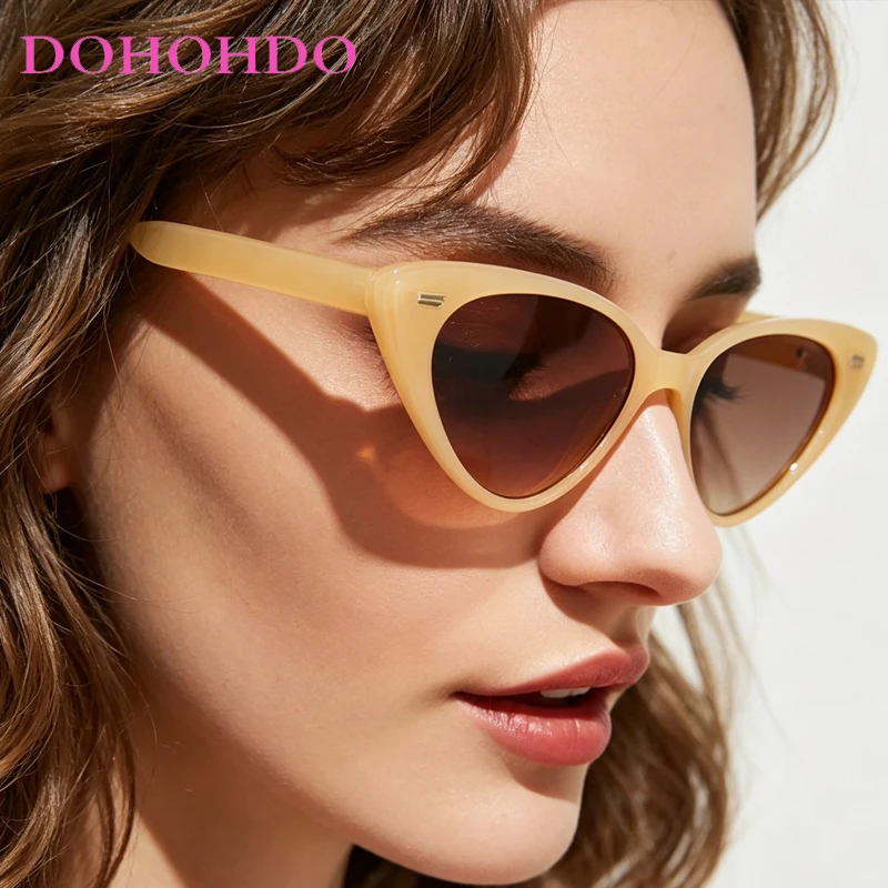 2026 Modische Vintage Cat-Eye-Sonnenbrille mit Nieten für Damen und Herren, kleine Fassung, Retro-Reise-Sonnenbrille, Oculos De Sol UV400