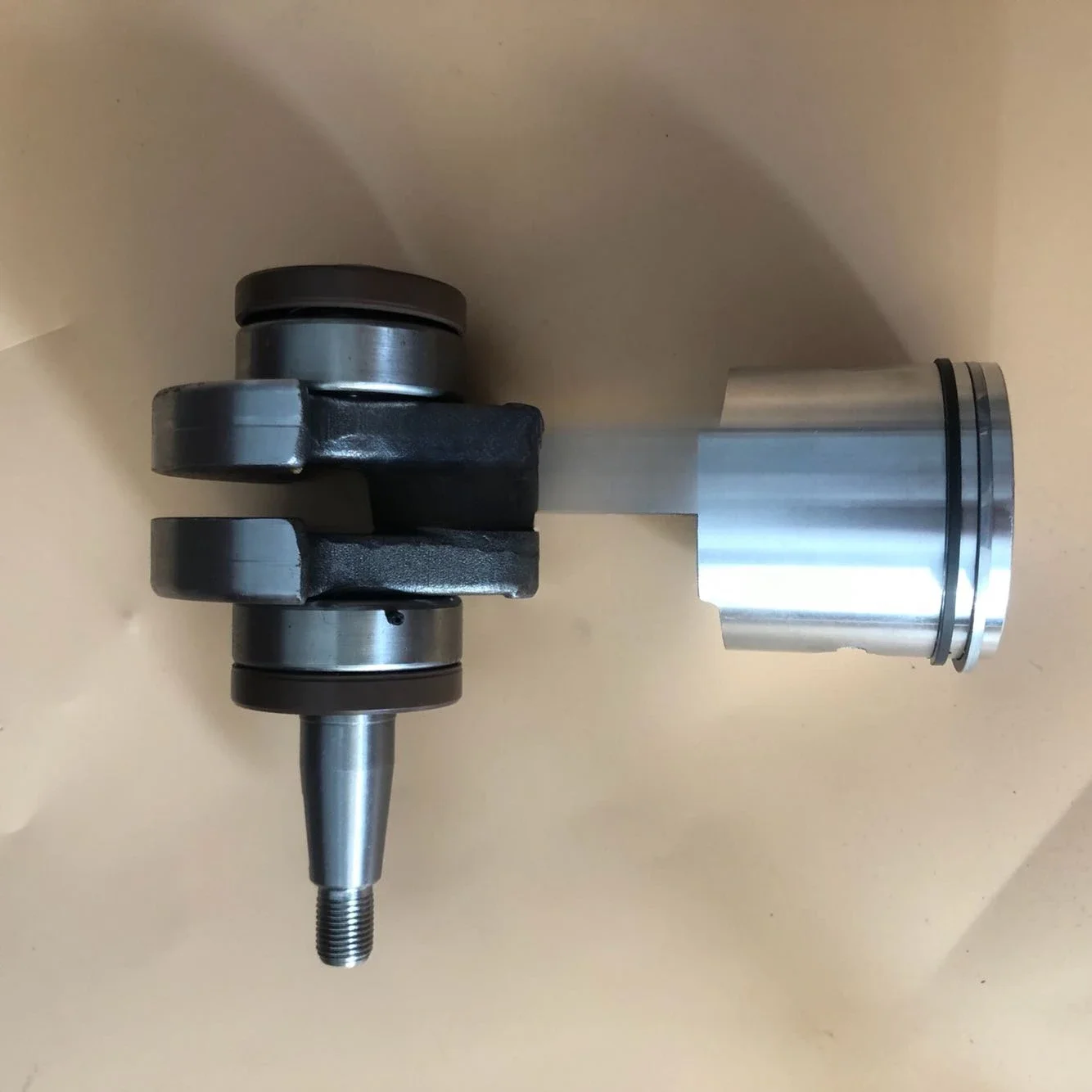 Dongfa II 2-stroke 6-horsepower Mercury 5 outboard engine hanging engine crankshaft piston