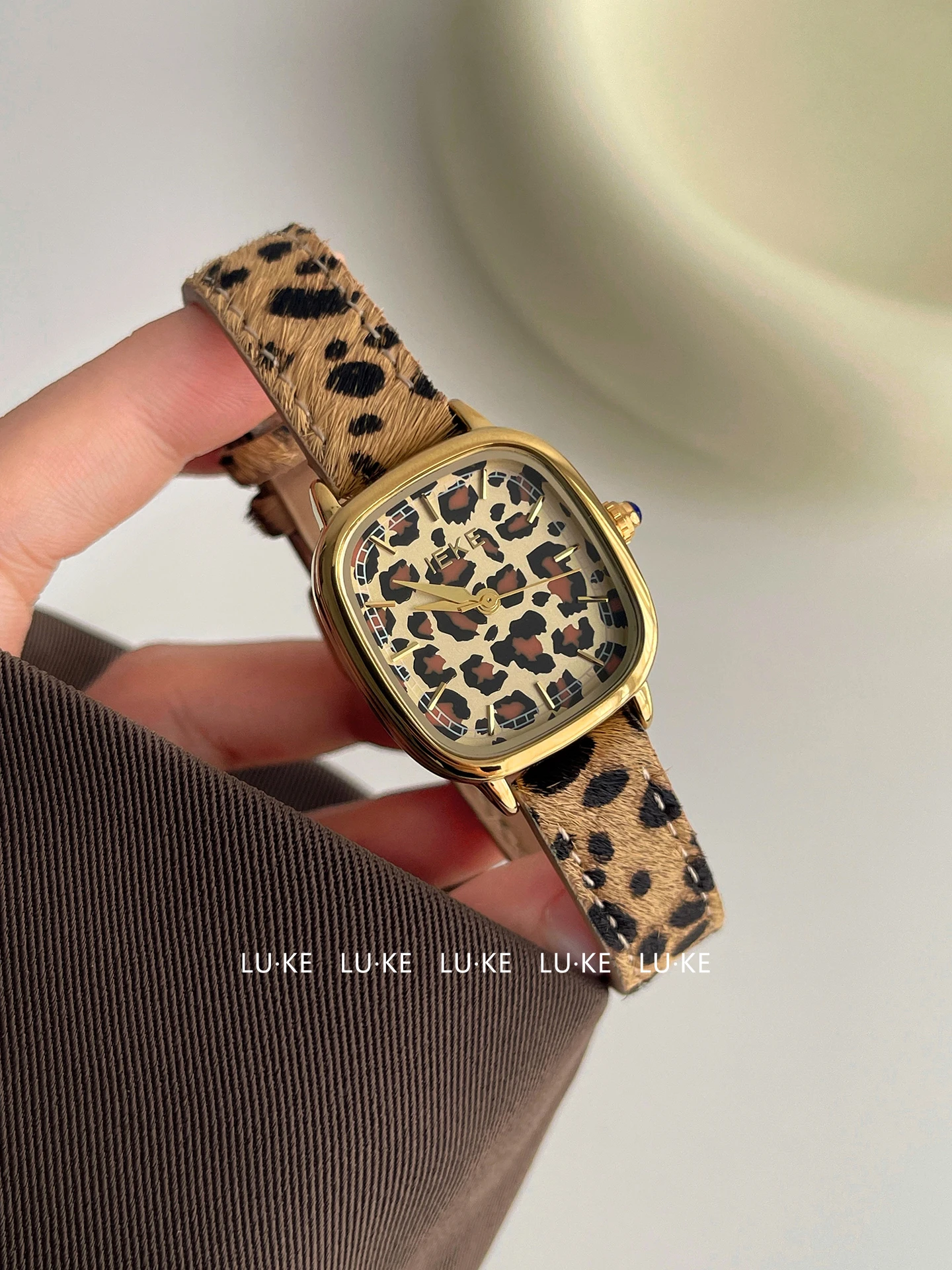 تصميم نسائي عصري وعصري بحزام جلدي جديد، ساعة كوارتز راقية وأنيقة للنساء، ساعة يد نسائية رشيقة #3