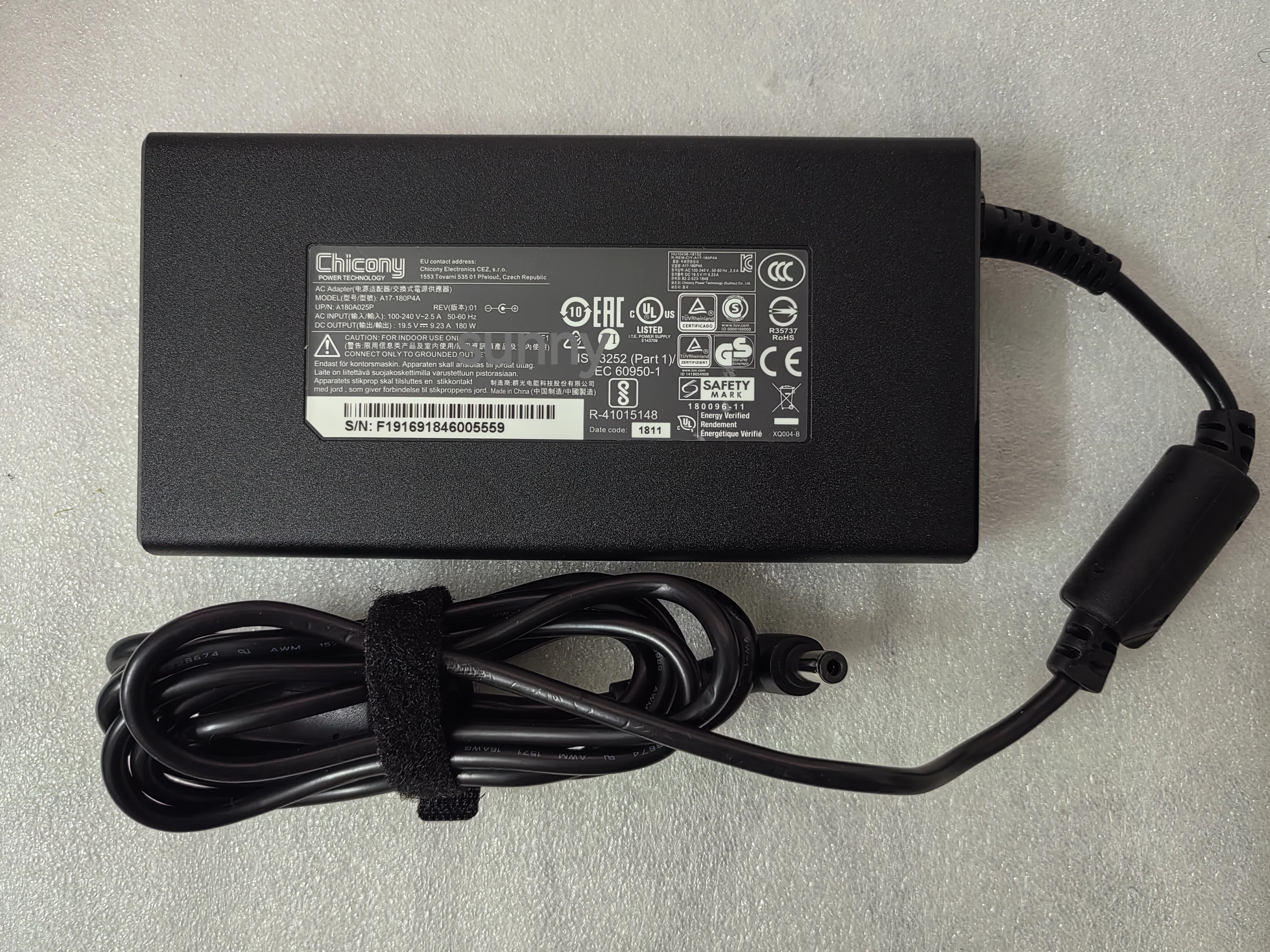 

OEM Chicony A17-180P4A 19.5V 9.23A 180096-11 5.5mm 180W AC Adapter For System76 Gazelle (gaze15) i7-10750H GTX1660Ti Laptop