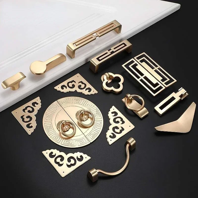 

Luxury Gold Kitchen Cabinet Handles Push Pull Door Handle Imitation Copper Zinc Alloy Decorative Furniture Drawer Flush Knobs