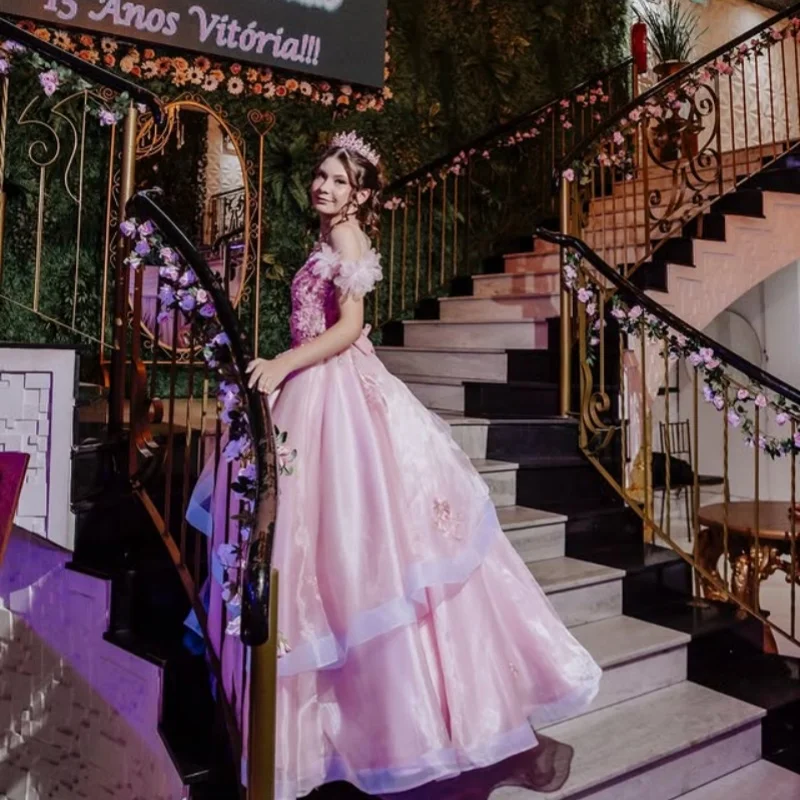 فساتين Quinceanera الوردية المخصصة قبالة الكتف الترتر كريستال زين ذيل طويل فيستدو 15 Quinceanera