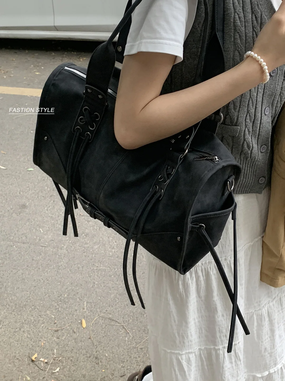 

Women's PU Leather Slouchy Tote Bag with Studs Street Commuter Crossbody Shoulder Handbag Featuring Side Pockets