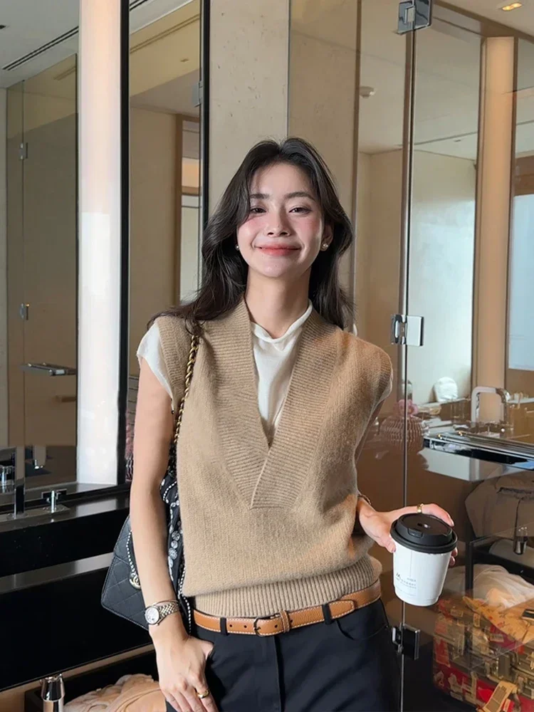 Black Sweater Vest for Women Cosy V-Neck Pullover Sleeveless Knit Tank Top Spring Summer 2026 Causal Varsity Preppy