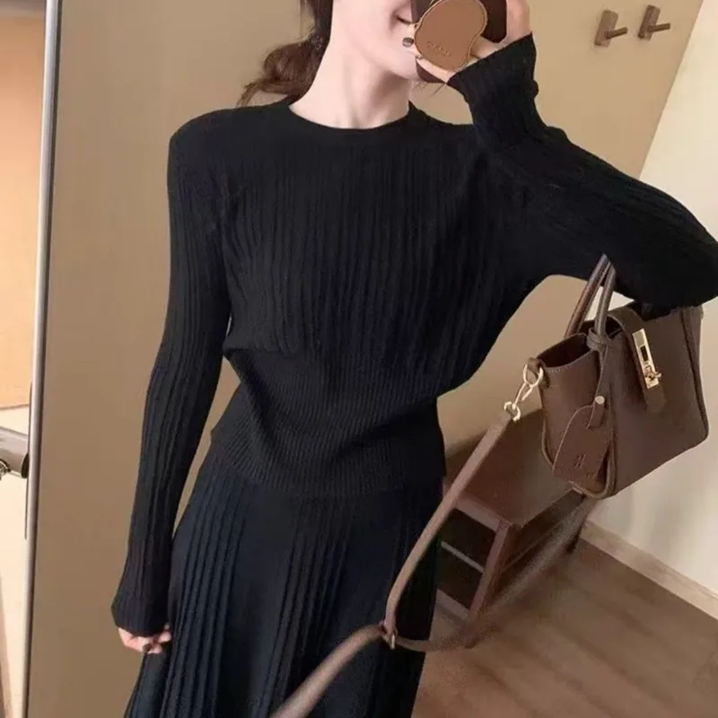 Ladies Suit 2026 Autumn New Fashion Simple Knitted Suit Women and Winter Crew Neck Striped Shirt High Waist Skirt Two-Piece Set