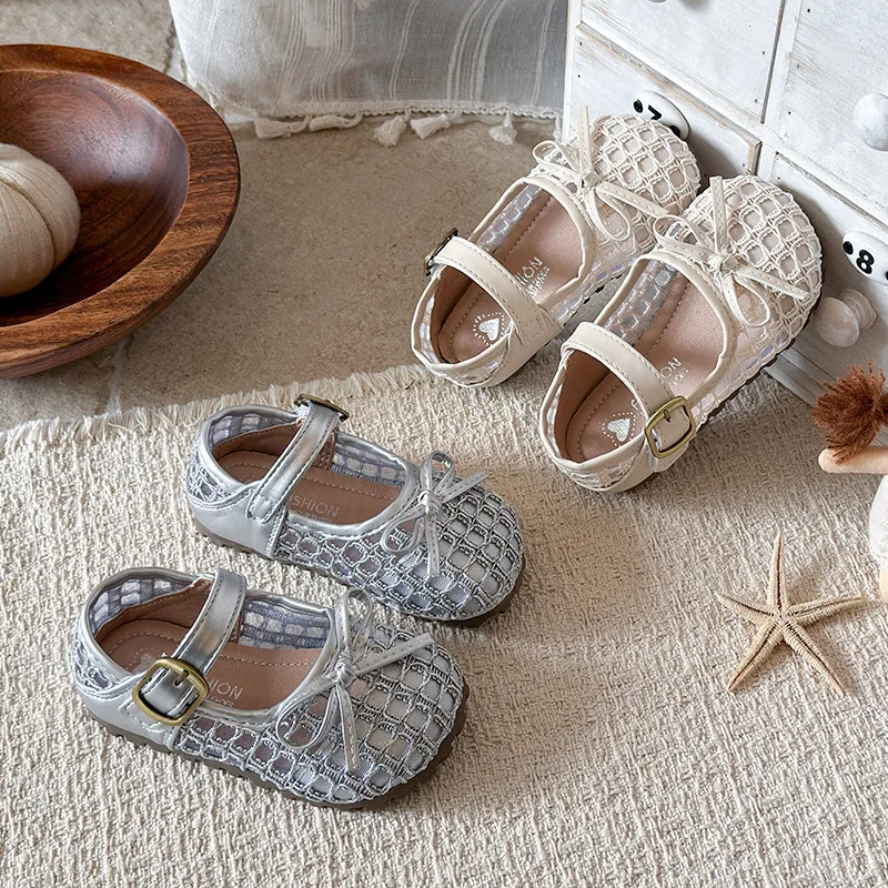 

2026 New Children's Sandals Summer Breathable Princess Shoes for Girls Simple Fashion Kids Causal Shoes Soft Soled Versatile