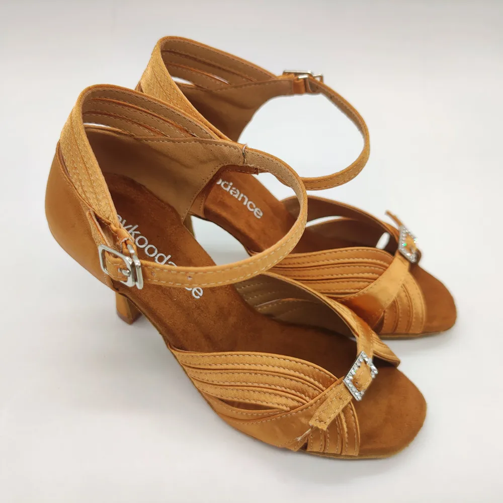 Zapatos de Salsa de tacón Evkoodance de 7cm con hebilla de cristal, suela de ante color tostado, calzado de baile Popular para fiesta y Club de
