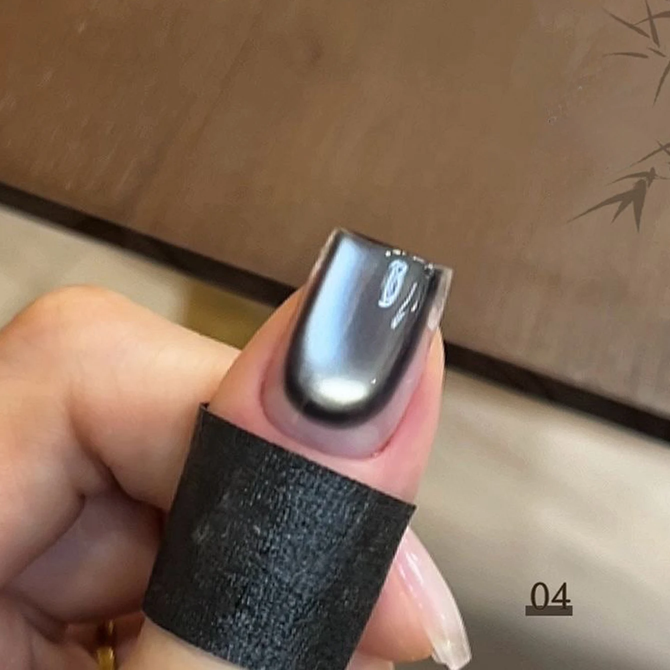MIANEL 10ML Rauchgrauer Katzenaugen-Gel-Nagellack 2026 Neuer Trend, Funkelnd & Schmeichelnd, Grauton Glasperlen Katzenaugen-Nägel – Detail 10