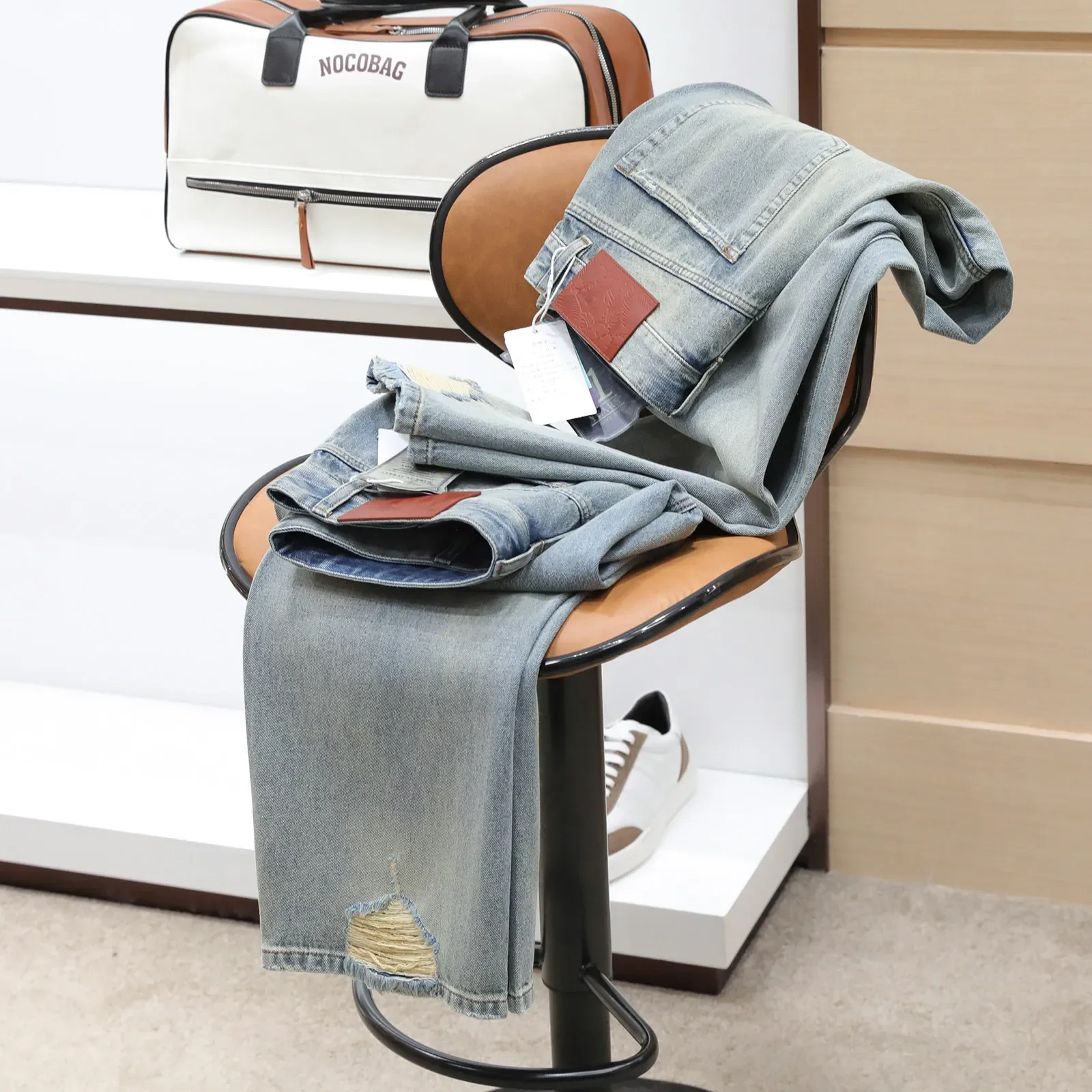 Italian 2026 spring new high-end 100% cotton multi-pocket retro straight light blue jeans