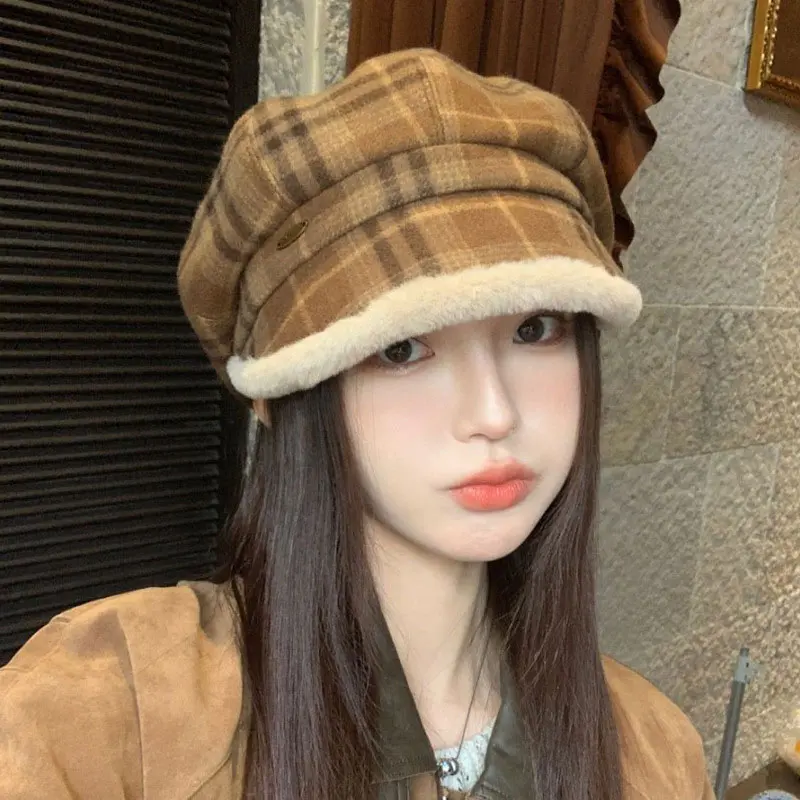 

Autumn And Winter Vintage Plaid Plush Warm Octagonal Hat Versatile Beret High-end Duck Tongue Painter Hats For Woman Women's Hat