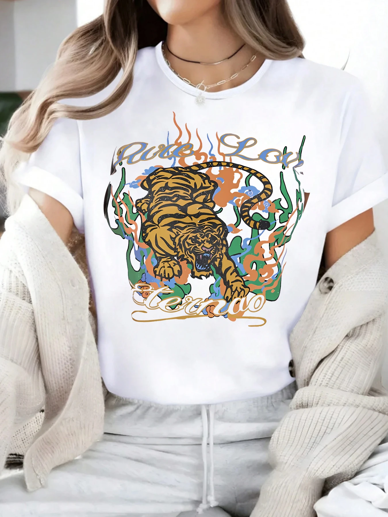 

Tiger Plus size women's round neck short sleeve T-shirt with elastic half sleeves and trendy prints