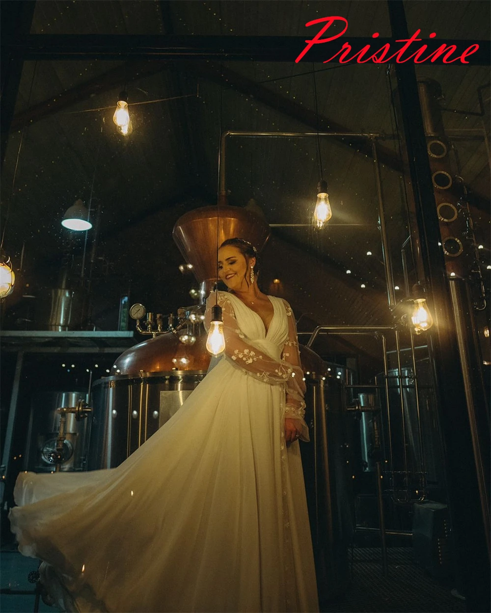 맞춤형 화이트 저지 신부 가운 기질 v 넥 긴 소매 웨딩 드레스 채플 트레인 아플리케 백리스 드레스