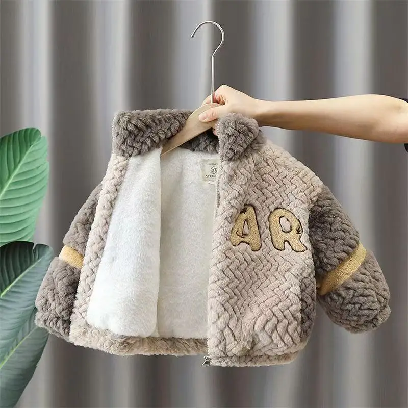 

Kids Boys' Lamb Fleece Coat Winter Edition New Children's Thickened Jacket Baby Winter Clothing Color blocked Hair Coat Trend