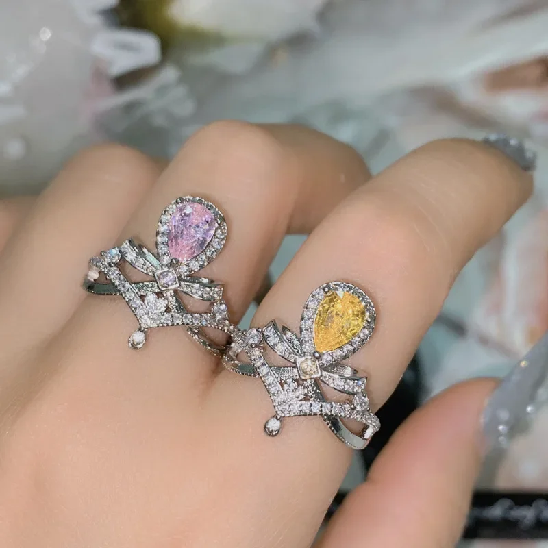 

MDL Moissanite Style Original Niche Design Rosy Pink Crown Ring 18K Yellow Diamonds Fancy Colorful Diamonds Pink Diamonds Ring