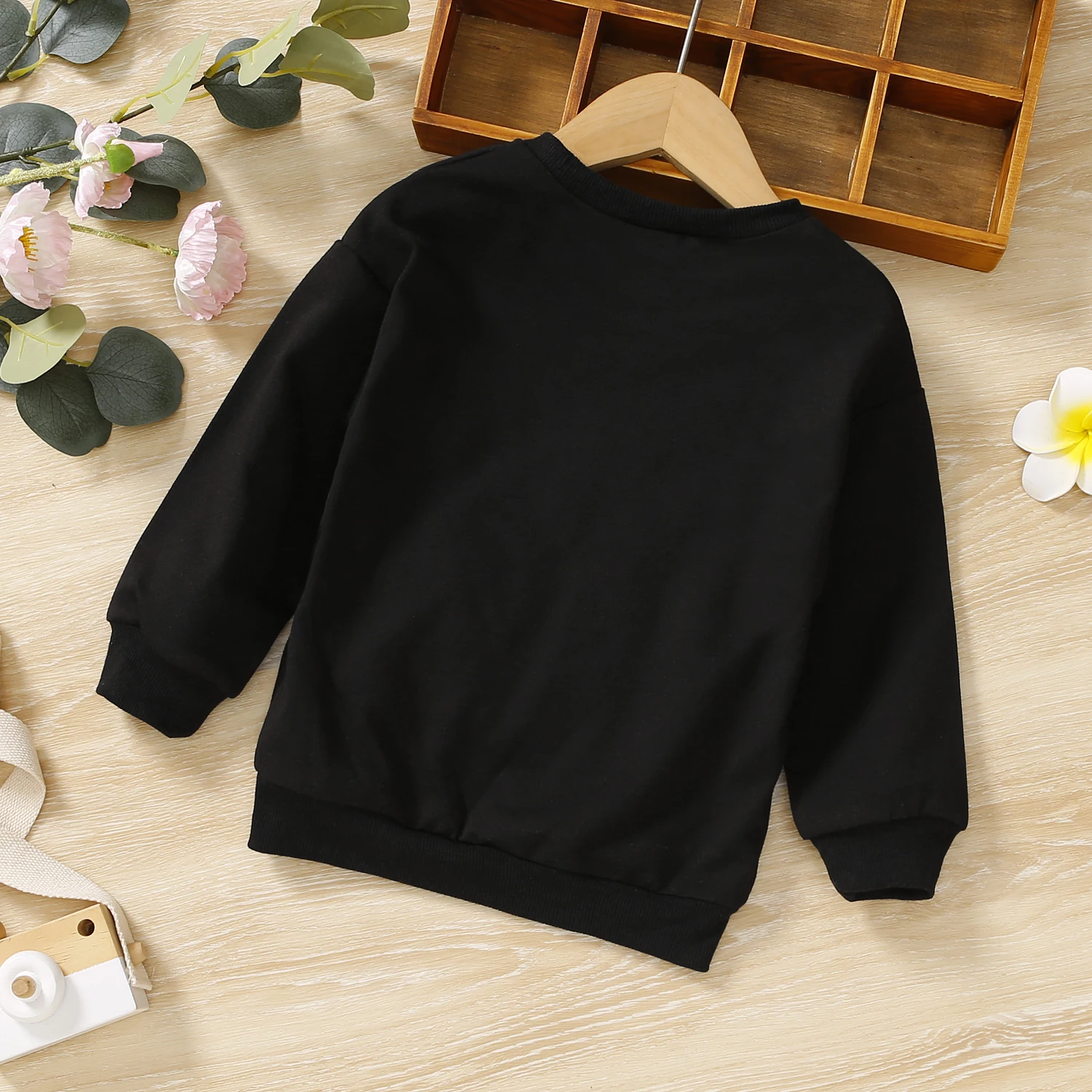 PatPat Toddler Girl Letter Print Casual Black Pullover Sweatshirt image 2