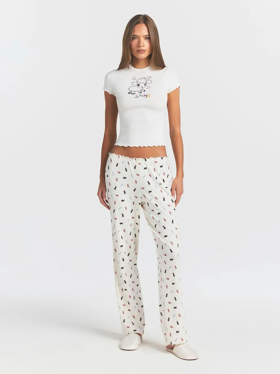 

Онлайн-магазин Kardaian: Пасхальная серия – Модный милый комплект из двух предметов: футболка с коротким рукавом и брюки с принтом овечек