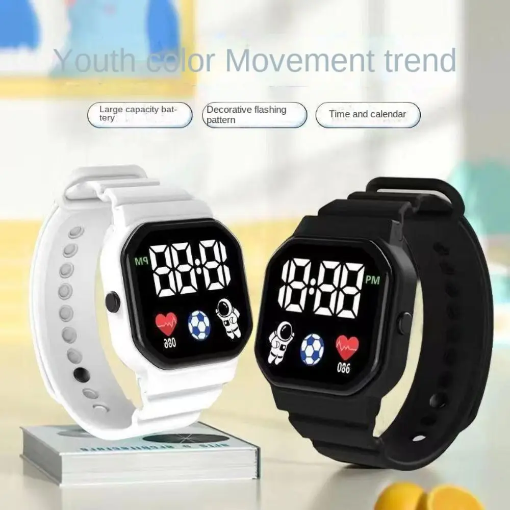 패션 다기능 시계 스포츠 시계 방수 캐주얼 전자 시계 LED 화면 우주비행사 손목시계 어린이용